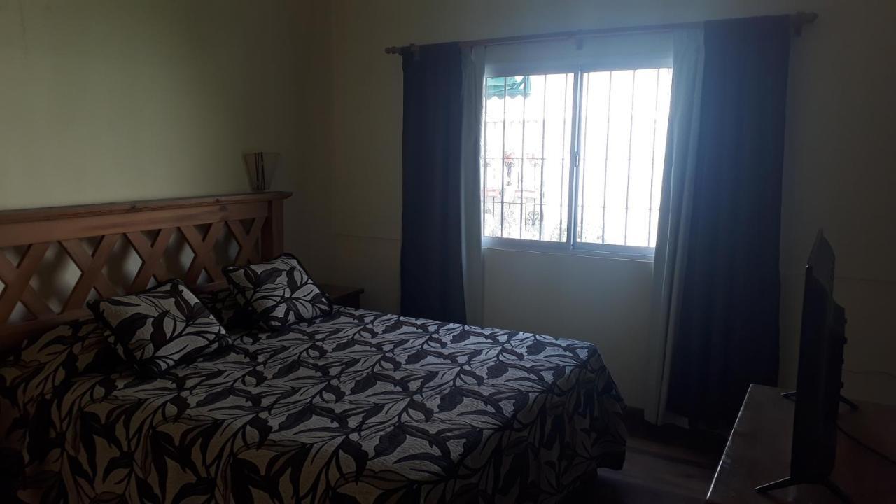 Casa Cerca Del Centro Bed&Breakfast Mendoza Kültér fotó